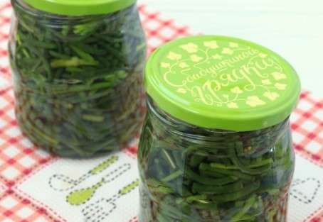 Заливаем рассол в банки