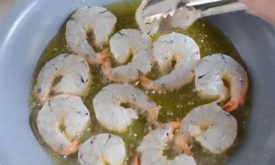 Сервировка креветок