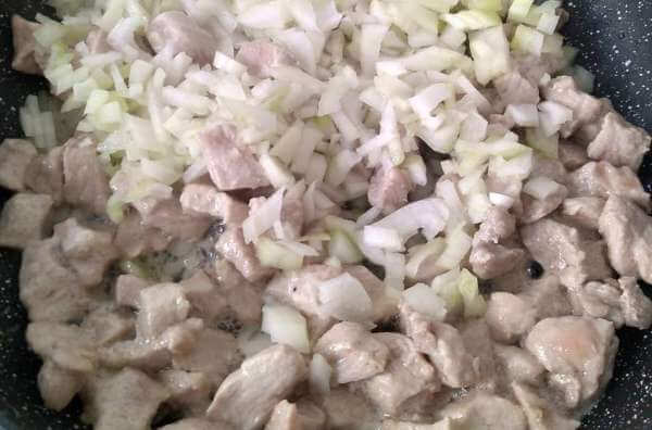 Мясо тушеное с овощами