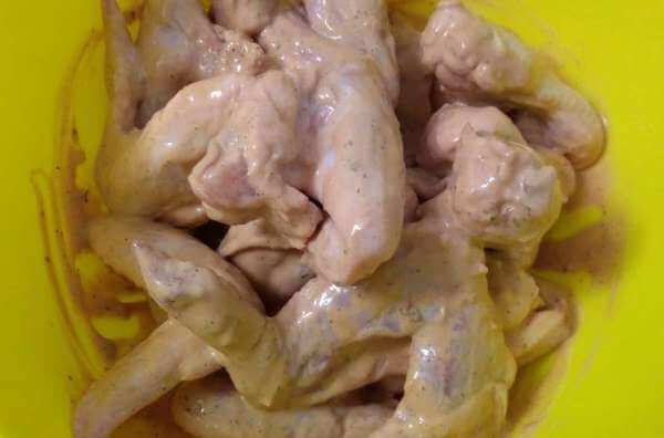 Маринование куриных крылышек