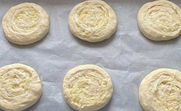 Формируем лепёшки